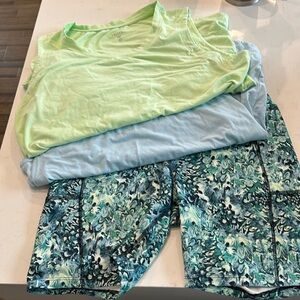 Freely workout set -XL- EUC - worn once or twice - 2 tank tops and legging short